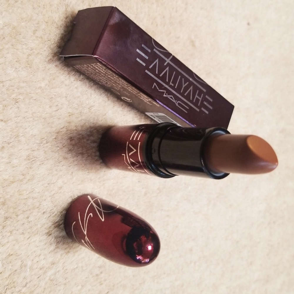 MAC LIMITED EDITION  TRY AGAIN LIPSTICK